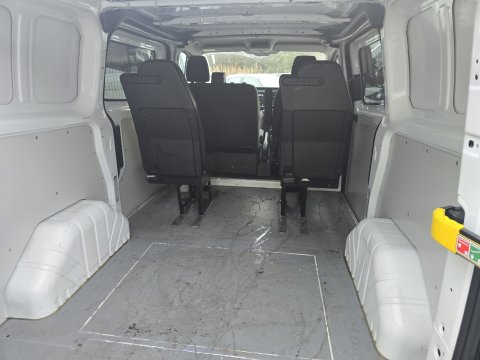 Ford Transit Custom 320 BASE P/V L1 H1 CREWCAB 6