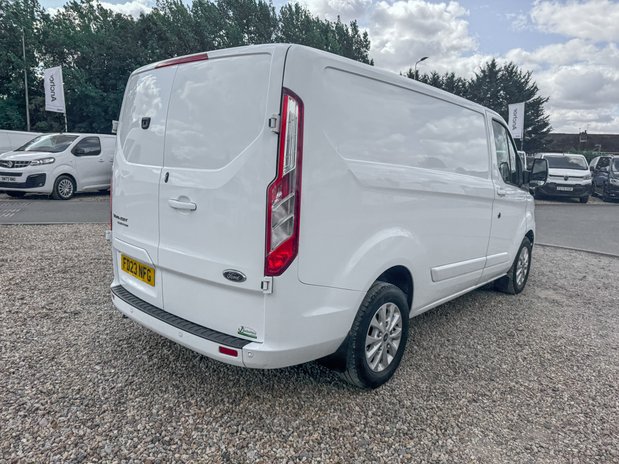 Ford Transit Custom SWB L1H1 Low Roof Limited 280 Air Con Alloys Sensors Cam EURO 6 6