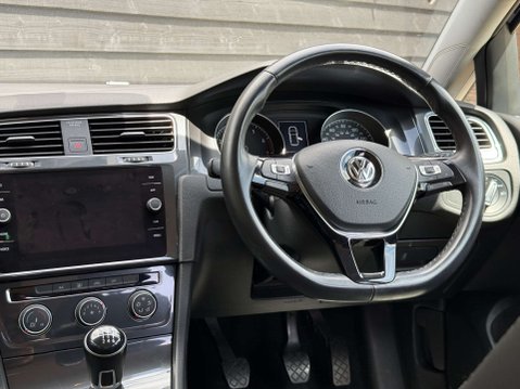 Volkswagen Golf 1.0 Golf SE Nav TSi 5dr 1