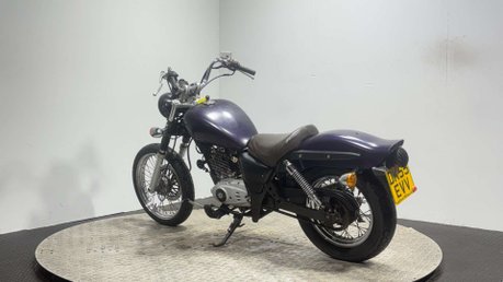 Suzuki Marauder GZ 2005 RUNNING PROJECT CRUISER BIKE SPARES OR REPAIR 125CC 6