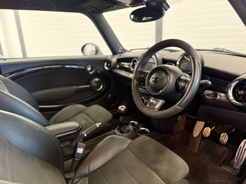 Mini Hatch 1.6 John Cooper Works Euro 5 3dr 4
