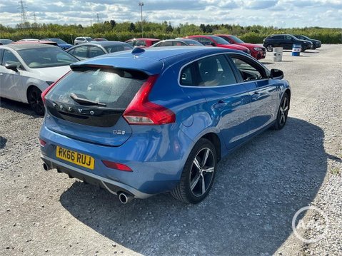 Volvo V40 2.0 D2 R-Design Euro 6 (s/s) 5dr 9