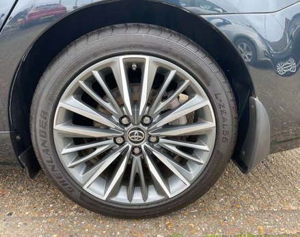 Toyota Avensis 1.8 Avensis Excel Valvematic CVT 5dr 15