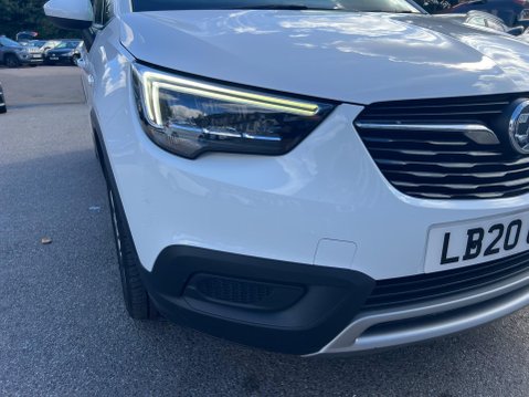 Vauxhall Crossland X 1.2 Griffin Euro 6 (s/s) 5dr 10