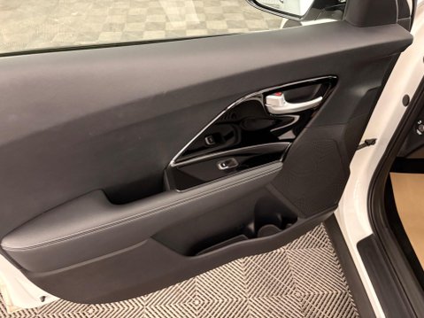 Kia Niro 1.6h GDi 2 DCT Euro 6 (s/s) 5dr 29