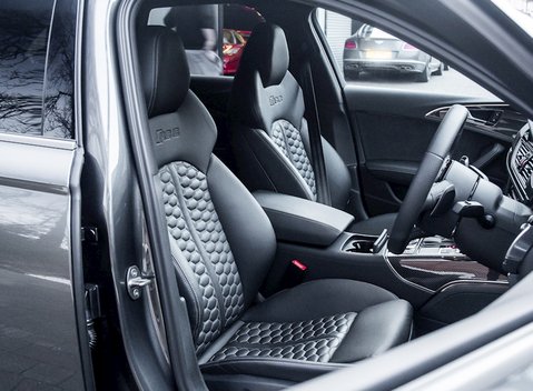 Audi RS6 Avant Performance 12