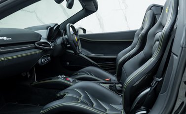 Ferrari 458 SPIDER 20