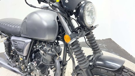 Bluroc Motorcycles Bluroc 2025 4K RETRO SCRAMBLER CLASSIC STYLE 125CC LEARNER 12