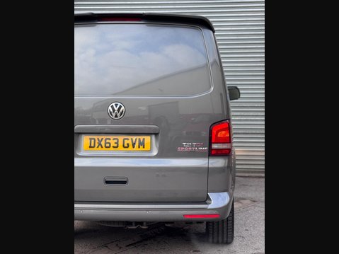 Volkswagen Transporter 2.0 BiTDI T32 Highline Panel Van 4dr Diesel DSG L1 H1 (214 g/km, 178 bhp) 23