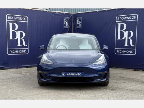 Tesla Model 3 (Dual Motor) Performance Saloon 4dr Electric Auto 4WDE (Performance Upgrade 12