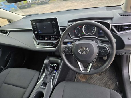 Toyota Corolla 1.8 VVT-h Design Touring Sports 5dr Petrol Hybrid CVT Euro 6 (s/s) (122 ps) 45