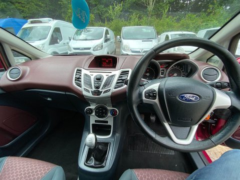 Ford Fiesta 1.4 Zetec Hatchback 5dr Petrol Manual (133 g/km, 94 bhp) 20