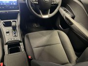 Lexus LBX 1.5 VVT-iE Premium SUV 5dr Petrol Hybrid E-CVT Euro 6 (s/s) (136 ps) Parkin 12