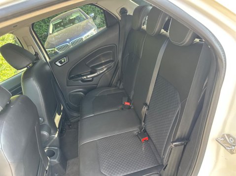 Ford Ecosport 1.0T EcoBoost Titanium 2WD Euro 5 (s/s) 5dr 11