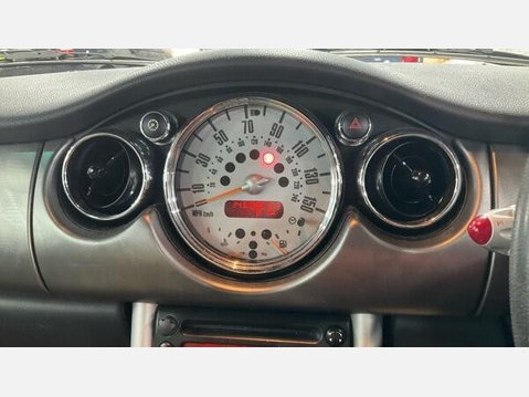 Mini Convertible 1.6 Cooper CVT Euro 3 2dr 8