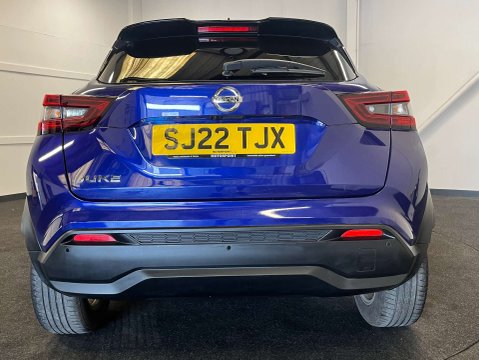 Nissan Juke 1.0 Juke N-Connecta DiG-T 5dr 4
