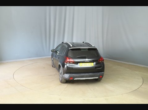 Peugeot 2008 ALLURE PREMIUM 4