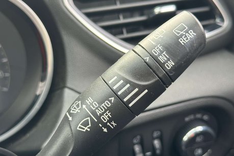 Vauxhall Grandland X 1.6 13.2kWh Business Edition Nav Premium SUV 5dr Petrol Plug-in Hybrid Auto 34