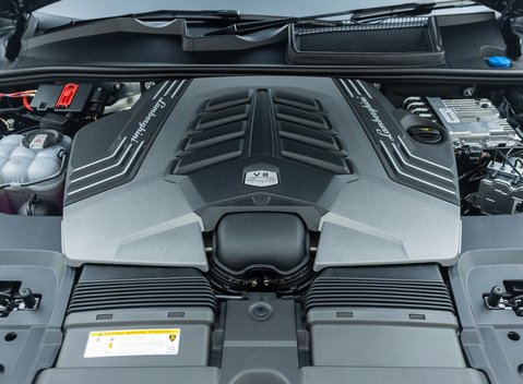 Lamborghini Urus PERFORMANTE 48