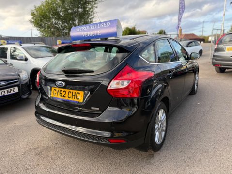 Ford Focus 1.0T EcoBoost Titanium Euro 5 (s/s) 5dr 7