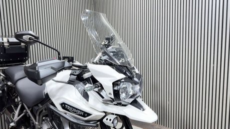 Triumph Explorer 1215 XRT 2017 21K FULL LUGGAGE TOP ROAD SPEC ADVENTURE BIKE 25