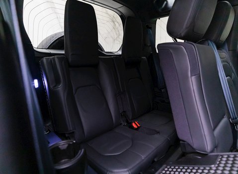 Land Rover Defender 110 P400 X 13