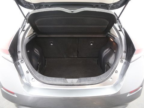 Nissan LEAF 40kWh Acenta Auto 5dr 25