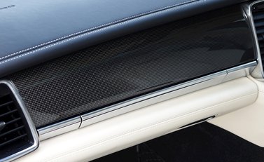Porsche Panamera Turbo 10