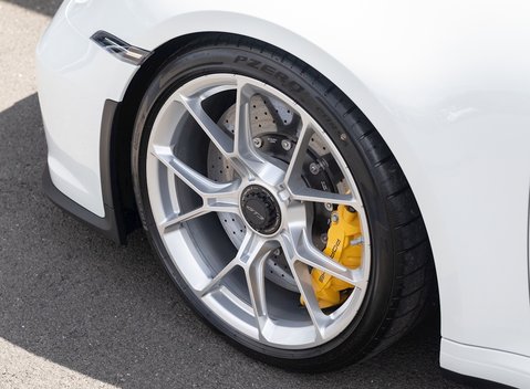 Porsche 911 (992) GT3 22