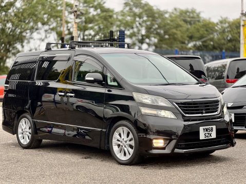 Toyota Vellfire V6 Sunroof 25