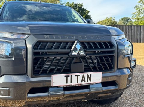 Mitsubishi L200 2.4 Bi-Turbo Titan Auto 4WD Euro 6 (s/s) 4dr 2