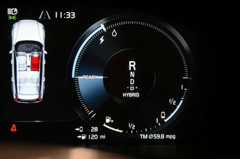 Volvo V60 2.0 V60 R-Design T6 Recharge AWD Auto 4WD 5dr 36