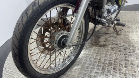 Yamaha XV 400 1995 37k running project bike spares or repair cruiser 400cc 29