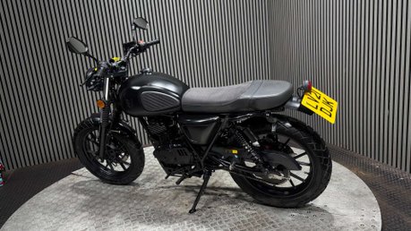 Mutt FSR 2021 ONLY 7K MODERN RETRO 125CC LEARNER BIKE LONG MOT 35
