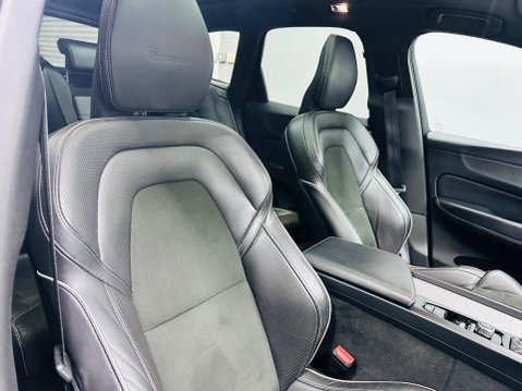 Volvo XC60 2.0 D4 R-Design Auto AWD Euro 6 (s/s) 5dr 19
