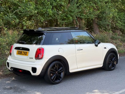 Mini Hatch 1.5 Cooper 3dr 23