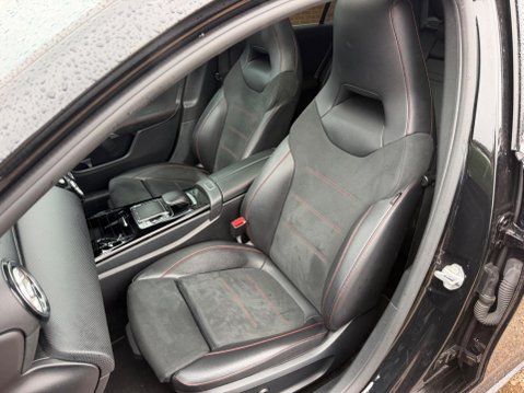 Mercedes-Benz A Class 1.5 A180d AMG Line (Premium Plus) 7G-DCT Euro 6 (s/s) 5dr 32