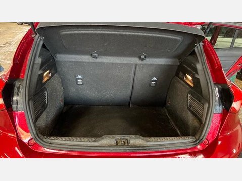 Ford Focus 1.0T EcoBoost ST-Line Euro 6 (s/s) 5dr 8