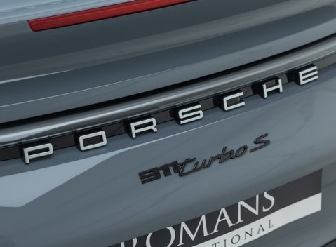 Porsche 911 Turbo S CABRIOLET (992) 45