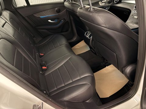 Mercedes-Benz GLC 2.1 GLC220d AMG Line (Premium) Coupe 5dr Diesel G-Tronic+ 4MATIC Euro 6 (s/ 6