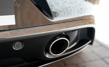 Aston Martin Vanquish 28