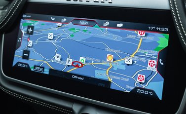 Ferrari GTC4 Lusso T 23