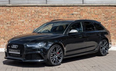 Audi RS6 Avant Performance 6