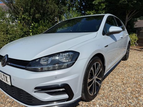 Volkswagen Golf 2.0 TDI R-Line Euro 6 (s/s) 5dr 5