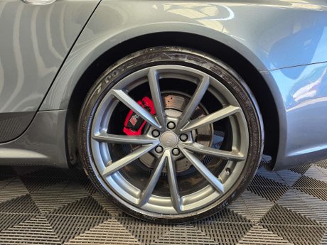 Audi RS4 4.2 FSI V8 Estate 5dr Petrol S Tronic quattro Euro 5 (450 ps) 27
