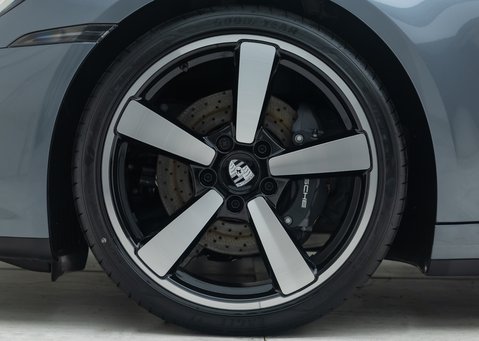 Porsche 911 Carrera T (992.2) 