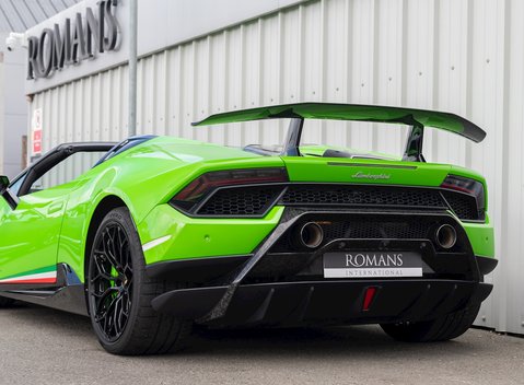 Lamborghini Huracan Spyder LP640-4 Performante 24