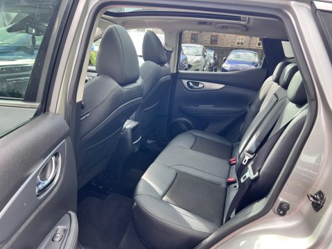 Nissan Qashqai 1.3 DIG-T Tekna DCT Auto Euro 6 (s/s) 5dr 17