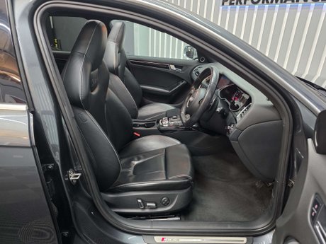 Audi RS4 4.2 FSI V8 Estate 5dr Petrol S Tronic quattro Euro 5 (450 ps) 21