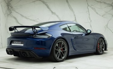 Porsche Cayman GT4 (718) 3